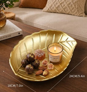 Plato Decorativo con Forma de Hoja Dorada de 18x24cm, Platos y Vajillas de Metal Pulido Estilo Glam - Product Image 1