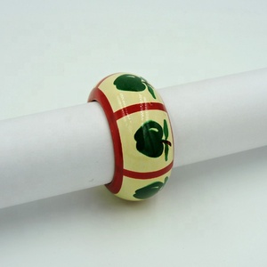 Anneau de serviette Artesign NR 2024 en laiton texturé écologique couleur or pour la décoration de table de mariage et de fête, table élégante - Product Image 5