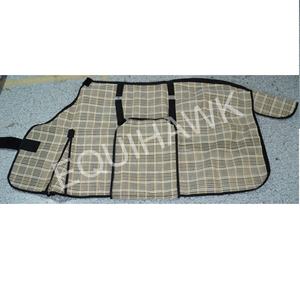 Tapis d'été personnalisé anti-mouches pour chevaux PU MESH NET Ripstop Polycoton Polaire Polyester Remplissage Dressage Utilisation avec fourrure - Product Image 1