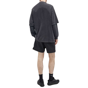 เสื้อยืดโอเวอร์ไซส์สีดำวินเทจฟอกยีนส์แบบดิสเทรสสองชั้นแขนยาวสำหรับผู้ชายสไตล์สตรีทคอกลมผ้าเจอร์ซีย์ - Product Image 2