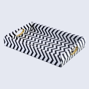 Plateau en résine élégant le plus vendu pour servir le café à usage multiple, organiser les essentiels ou ajouter une touche de luxe à la décoration de l'Inde - Product Image 1