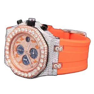Reloj de Pulsera Moderno y Elegante con Moissanita y Correa Naranja para Hombre, Hecho con Diamantes Redondos y Correa de Goma Verde - Product Image 1
