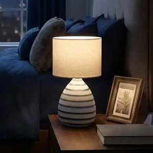 Lámpara de madera hecha a mano para dormitorio, sala de estar, interior del hogar, lámpara decorativa de madera maciza, diseño de alta calidad - Product Image 1