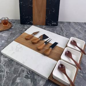 Plateau de service pour fromage en bois d'acacia écologique et marbre naturel avec boucle de suspension en cuir - Product Image 3
