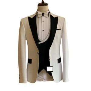 Costume de smoking trois pièces gris acier pour homme, revers contrastant noir, blazer pour événement d'entreprise, costumes de marié pour mariage - Product Image 3
