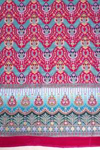 Tela Crepé Rosa Natural Rani con Estampado Floral Geométrico Étnico y Borde Ornamental Pesado para Material de Vestido Kurti - Product Image 5