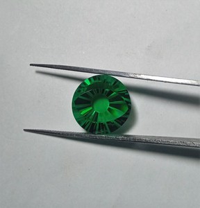 Garnet Verde Sintético de Calidad Fina, Corte Fantasía Redondo, Gema Suelta para Joyería, Anillo, Colgante, Venta al por Mayor - Product Image 2