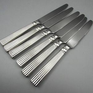 Ensemble de couteaux à beurre en acier inoxydable brillant faits à la main, avec manche argenté design, pour restaurant et vaisselle de mariage - Product Image 1