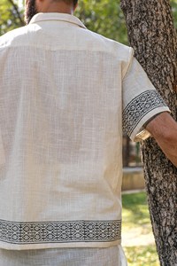 Camisa de Algodón Khadi Estampada a Mano para Hombre, Ecológica, Transpirable, para Verano, Artesanía Tradicional India - Product Image 3