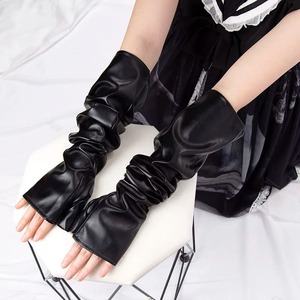 Nouveaux Gants Longs en Cuir Noir Style Punk Gothique Sexy Sans Doigts Thermiques Écologiques pour l'Hiver Utilisation Extérieure Longueur Poignet Style Punk 2026 - Product Image 2