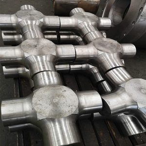 Composants forgés de précision pour charges lourdes, pièces forgées sur mesure selon des dessins pour les machines de transmission industrielles - Product Image 5