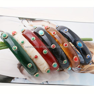 Nueva colección del proveedor indio Brazalete moderno de resina en forma de estrella para mujer Joyería de boda para fiesta - Product Image 1