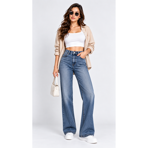Jean bootcut taille haute pour femme avec boucle de ceinture centrale fendue bleu moyen - Vente en gros - Product Image 4