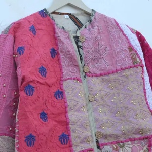 Veste patchwork à paillettes à la mode bohème rose Manteau à paillettes à porter pour les femmes - Product Image 1
