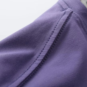 เสื้อยืดผู้ชายสีม่วงทรงเข้ารูป ผ้าฝ้ายนุ่ม ยืดหยุ่น สวมใส่สบาย เหมาะสำหรับทุกวัน รับสกรีนโลโก้ - Product Image 3