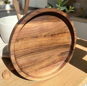 Plateau de service rond en noyer massif fait main avec finition laquée, multifonctionnel pour la cuisine, la table basse, le bureau, facile à nettoyer - Product Image 4