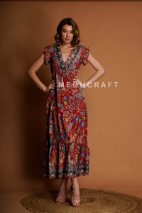 Vestido maxi bohemio de seda para mujer, de manga corta, cómodo y sin arrugas, para uso casual y de fiesta, a bajo precio. - Product Image 2