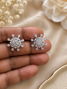Pendientes de Plata 925 de Excelente Calidad con Diseño Floral de Estrella, Máximo Brillo, Joyería Elegante para Mujer, Disponibles al Mejor Precio del Mercado - Product Image 5