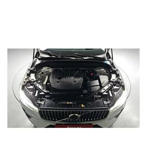 Volvo XC60 B5 Ultimate 2023 avec conduite à gauche, boîte automatique, sièges en cuir, caméra de recul, seulement 23 425 km parcourus - Product Image 6