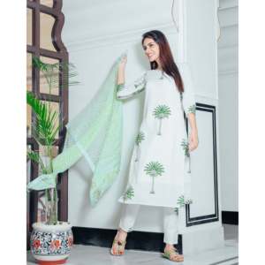 Conjunto de Traje de Algodón Chifón Transpirable con Estampado de Árboles Dibujados a Mano en Verde Salvia para Mujer, Disponible en Talla XS - Product Image 2