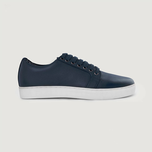 Baskets basses élégantes en cuir véritable Midnight pour hommes – Chaussures décontractées et habillées de haute qualité, marque OEM, vente en gros - Product Image 3