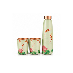 Bouteille d'eau en métal de style oriental avec deux tasses, motif poisson koï et lotus, pour une consommation portable - Product Image 1