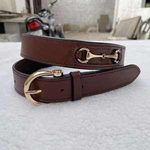 Ceinture de luxe en cuir noir faite à la main avec mors de cheval |   Ceinture pour femme de style équestre avec boucle carrée en alliage et motif floral - Product Image 3