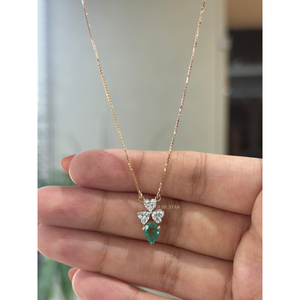 Collier pendentif papillon en diamant de laboratoire de 0,65 ct de qualité supérieure, or 14 carats, certifié IGI, bijoux de luxe en pierres précieuses fines, sur mesure - Product Image 2