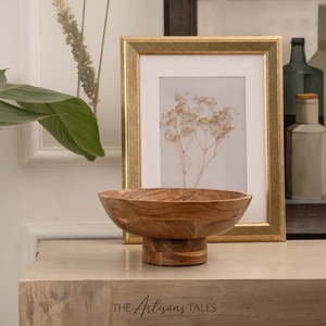 Bol en bois fait main, finition bois naturel, pour servir les aliments et la décoration intérieure, au meilleur prix - Product Image 1