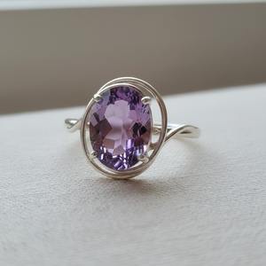 แหวนเงินแท้ 925 ประดับเพชรซิคอนทรงรี ดีไซน์เรียบง่ายสำหรับผู้หญิง รูปทรงปีก ของขวัญวันวาเลนไทน์ - Product Image 6