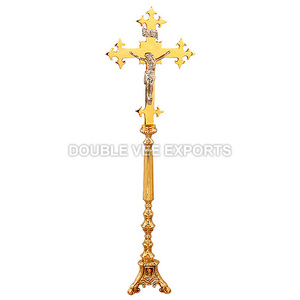 Crucifijo de Latón de la Sagrada Familia |   Cruz de Altar Decorativa para Iglesia – DOUBLE VEE EXPORTS - Product Image 2
