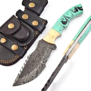 มีดล่าสัตว์และตั้งแคมป์ ใบมีดเหล็กดามัสกัสแบบตีขึ้นรูป ปลายแหลม ด้ามไม้ปักก้า คมกริบ ปรับความยาวได้ - Product Image 1