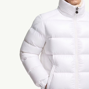 Veste d'hiver légère en duvet pour homme, nouvelle conception OEM, veste matelassée à bulles pour l'extérieur, matériau personnalisé, fabriquée au Pakistan - Product Image 4