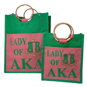 กระเป๋าผ้าปอกระเจาสีชมพูและสีเขียวลาย Lady of AKA Sorority พร้อมหูหิ้วไม้ธรรมชาติ กระเป๋าช้อปปิ้งนำกลับมาใช้ใหม่ได้ กระเป๋าของขวัญ กระเป๋าแฟชั่น - Product Image 5