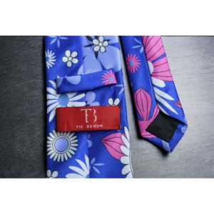 เนคไทเจ้าบ่าวสีคราม Bloom พร้อมด้วยกระเป๋าสี่เหลี่ยม - Product Image 1