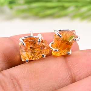 ต่างหูเงินแท้ประดับซิทริน ดีไซน์มินิมอล ต่างหูแบบติดหู สำหรับคนเกิดเดือนพฤศจิกายน - Product Image 3