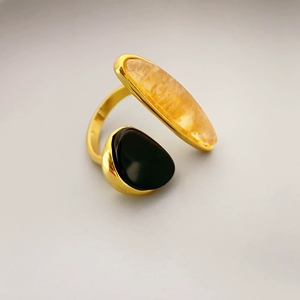 <b>Vintage</b> <b>French</b> Style Light Luxury Women's 18K Gold Jade Gemstone Ring - Product Image 2