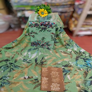 Robe Jacquard de Luxe pour Dirac, pour Mariage Formel et Tenue Décontractée, Légère, Base Verte avec Motif Abstrait Feuillage - Product Image 1