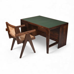 Juego de Muebles de Oficina Estilo Pierre Jeanneret al por Mayor, Escritorio de Madera Maciza con Superficie de Cuero Verde y Silla de Oficina de Ratán con Patas en V - Product Image 1