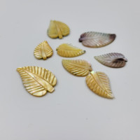 Breloques classiques en nacre naturelle véritable sculptée, serties en clos, qualité supérieure, faites à la main, pour la fabrication de bijoux en gros