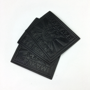 Écussons en relief personnalisés avec logo 3D en relief pour vêtements et accessoires de mode – Fournisseur OEM - Product Image 1