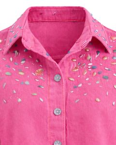 Veste en jean courte rose personnalisée pour femme avec fermeture boutonnée sur le devant ornée de strass, manches longues, style streetwear tendance - Product Image 3