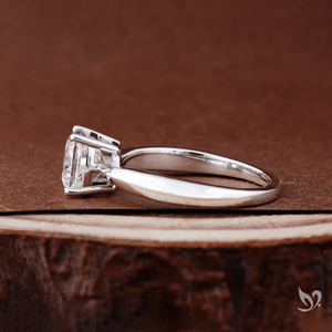 Anillo de Diamante Cultivado en Laboratorio con Certificación IGI, Corte Cojín de 2.0 Quilates, Solitario con Tallo Puntiagudo, Oro Blanco de 10K, para Aniversario de Bodas - Product Image 2