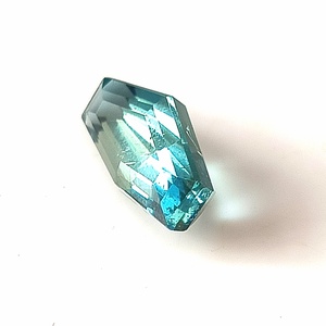 Aigue-marine bleue naturelle Santa Maria de 3,85 carats, taille hexagonale fantaisie/allongée, translucide, pierre précieuse non montée - Product Image 2