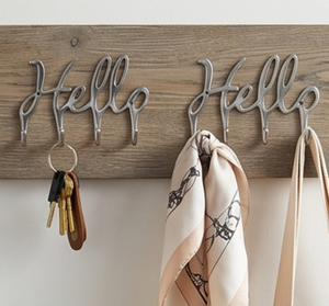 Elegantes Ganchos de Pared con Forma de Letra 'Hello', Metálicos, 3 Ganchos, Antioxidantes, Diseño Novedoso para Almacenamiento en el Hogar, Organización Elegante para el Hogar - Product Image 6