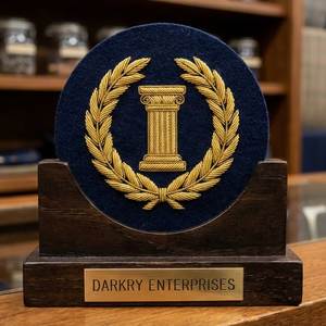 Parche bordado hecho a mano con compás masónicos de alambre de lingotes de oro y G, insignia de regalia de terciopelo granate personalizada - Product Image 3