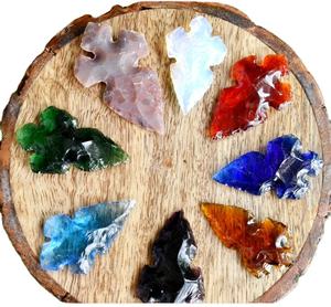 Vente en gros de pointes de flèche en verre naturel faites à la main et assorties de pointes de flèche en verre de couleur naturelle à vendre - Product Image 1