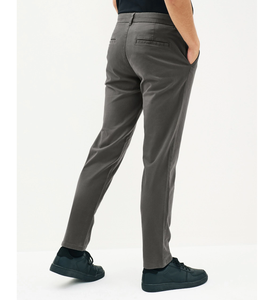 Tissu sergé extensible pour homme, chinos gris foncé, coupe droite, anti-boulochage, anti-plis, coton biologique, coupe classique, léger - Product Image 3