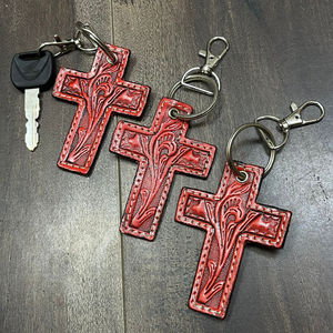 Nouveau porte-clés de luxe personnalisé en cuir de vachette travaillé à la main, cadeau d'anniversaire, breloque pour sac, porte-clés personnalisé de style croix - Product Image 4