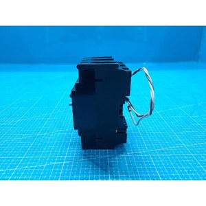Disjoncteur différentiel Hitachi EB-50E 3P 50A d'occasion – Pièces d'équipement semi-conducteur de la génération précédente - Product Image 2